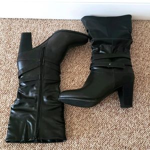 NWOT Vienna black heeled boots
